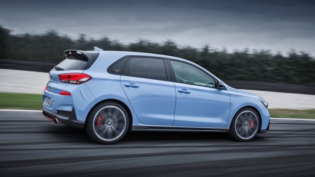 2018 Hyundai i30 N Performance Blue Side Profile – Chasing Cars
