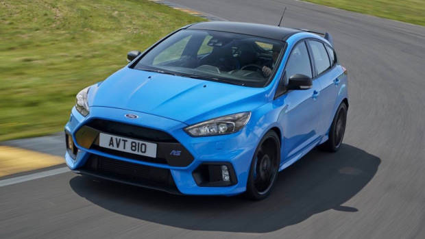 2017 Ford Focus RS limited edition front cornering