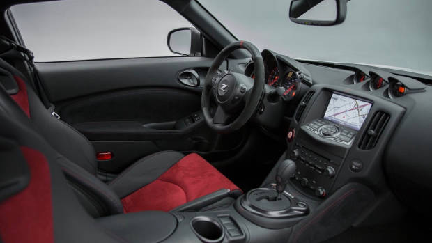 2018 Nissan 370Z Nismo interior