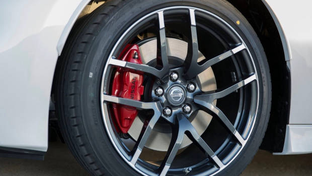 2018 Nissan 370Z Nismo wheels