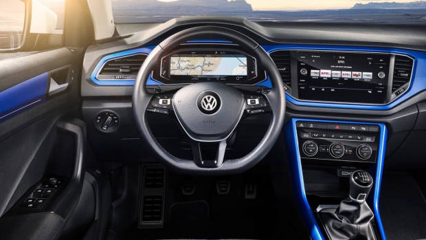 2018 Volkswagen T-Roc blue interior