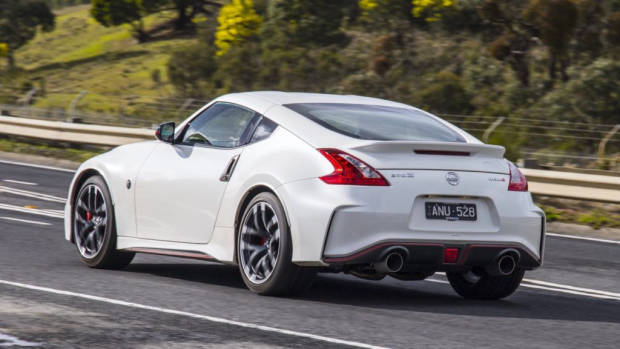 2017 Nissan 370Z NISMO Shiro White Rear End