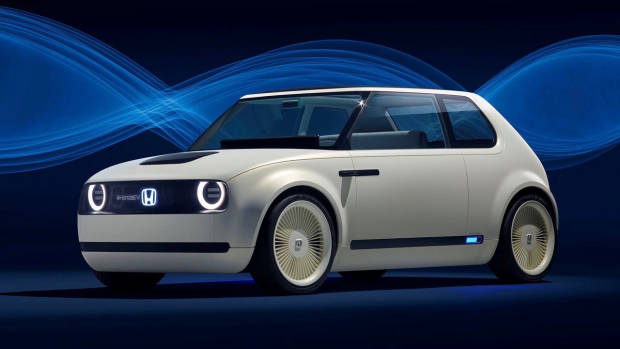 2018 Honda Urban EV concept front side