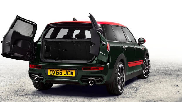 2018 MINI JCW Clubman green rear side