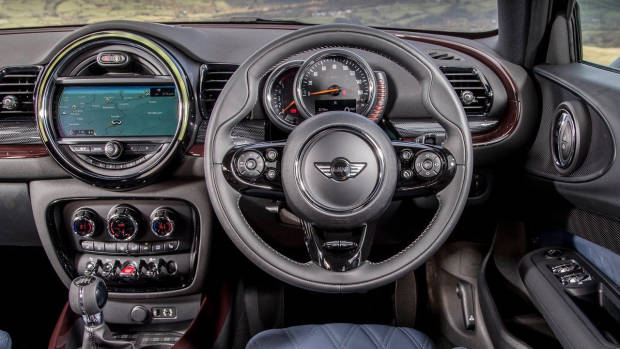 2018 MINI JCW Clubman interior