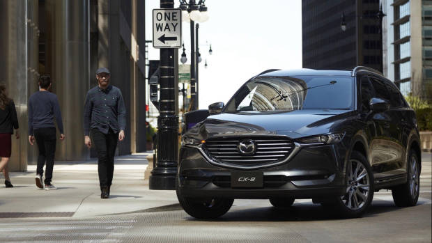2018 Mazda CX-8 grey front detail