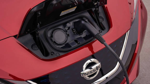 2018 Nissan Leaf red charging port