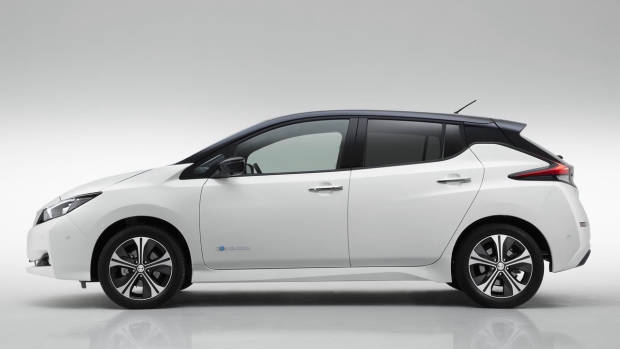 2018 Nissan Leaf white side