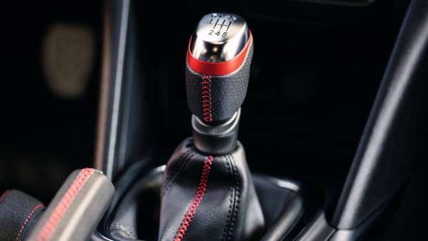 2018 Renault Megane RS gearknob