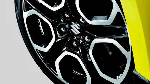 2018 Suzuki Swift Sport wheels