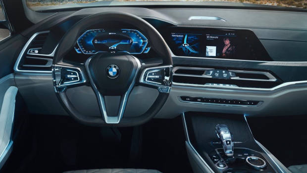 BMW X7 iPerformance concept interior
