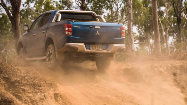 2017 Mitsubishi Triton Exceed Impulse Blue Off Road