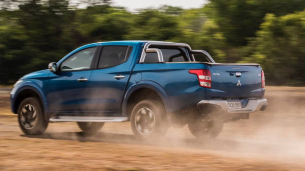 2017 Mitsubishi Triton Exceed Impulse Blue Side Profile Dirt