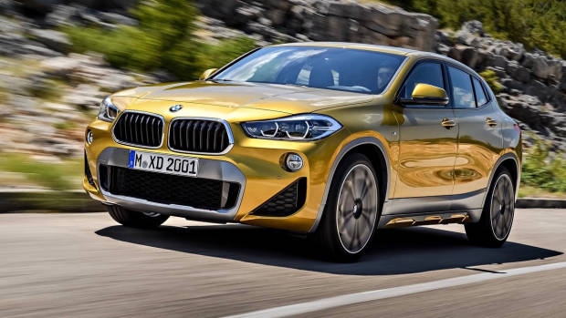 2018 BMW X2 M Sport X yellow front 3/4