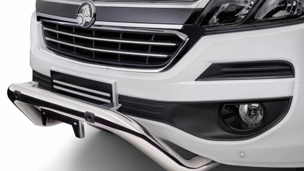 2018 Holden Colorado Storm white bullbar