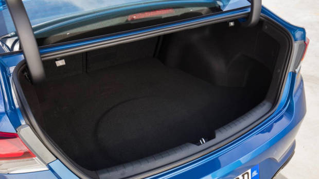 2018 Hyundai Sonata Premium boot