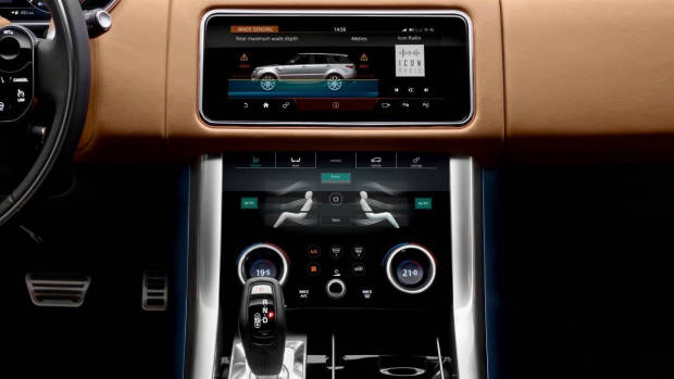 2018 Range Rover Sport centre console