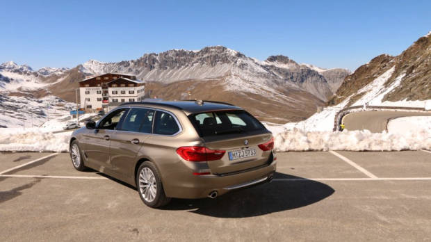 2018 BMW 5 Series Touring Stelvio Pass