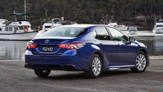 2018 Toyota Camry Ascent Sport Blue Rear End