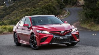 2018 Toyota Camry pricing and specifications