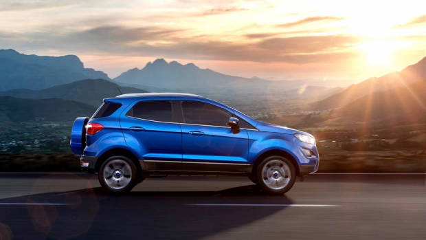 2018 Ford EcoSport blue side