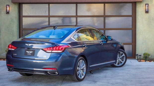 2018 Genesis G80 rear