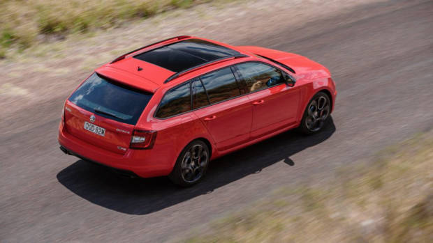 2018 Skoda Octavia RS245 wagon sunroof