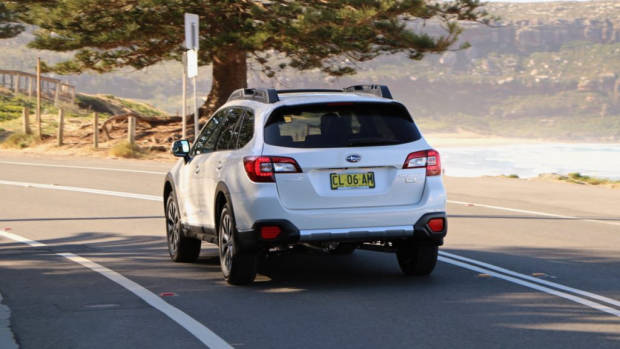 2017 Subaru Outback Premium Diesel Crystal White Rear End