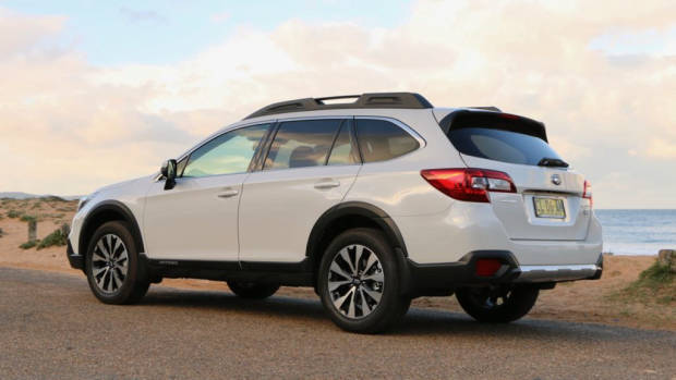 2017 Subaru Outback Premium Diesel Crystal White Rear Profile