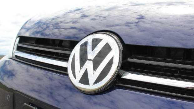 2017 Volkswagen Golf Comfortline Noosa Atlantic Blue badge