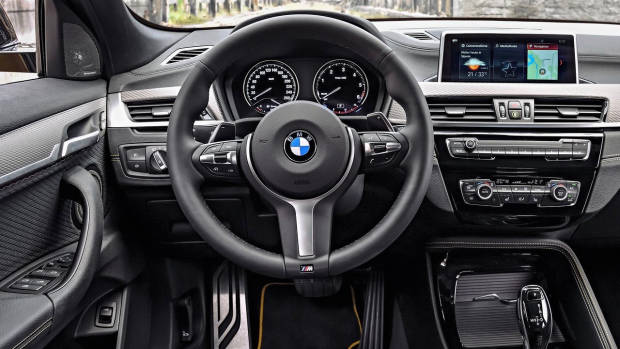 2018 BMW X2 dashboard