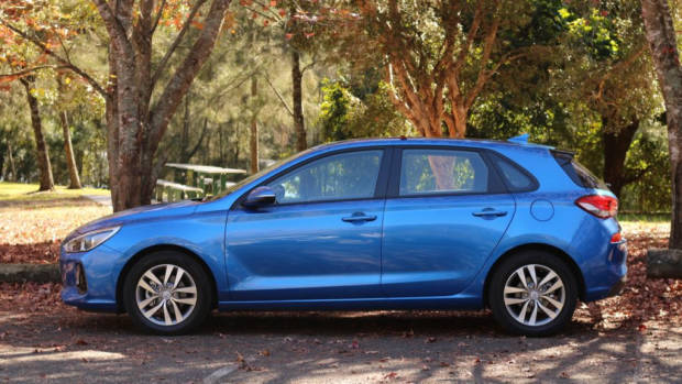 2018 Hyundai i30 Active Marina Blue Side Profile