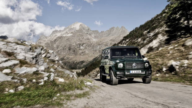 2018 Mercedes-Benz G-Wagen Green Trail Road