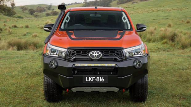 2018 Toyota HiLux Rugged X Orange – Chasing Cars