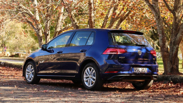 2018 Volkswagen Golf 110TSI Atlantic Blue Rear Three Quarter