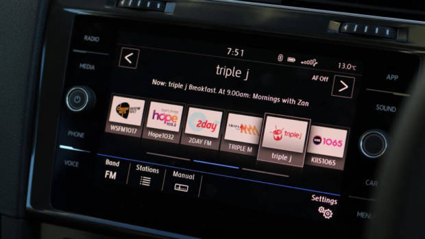 2018 Volkswagen Golf Discover Media touchscreen