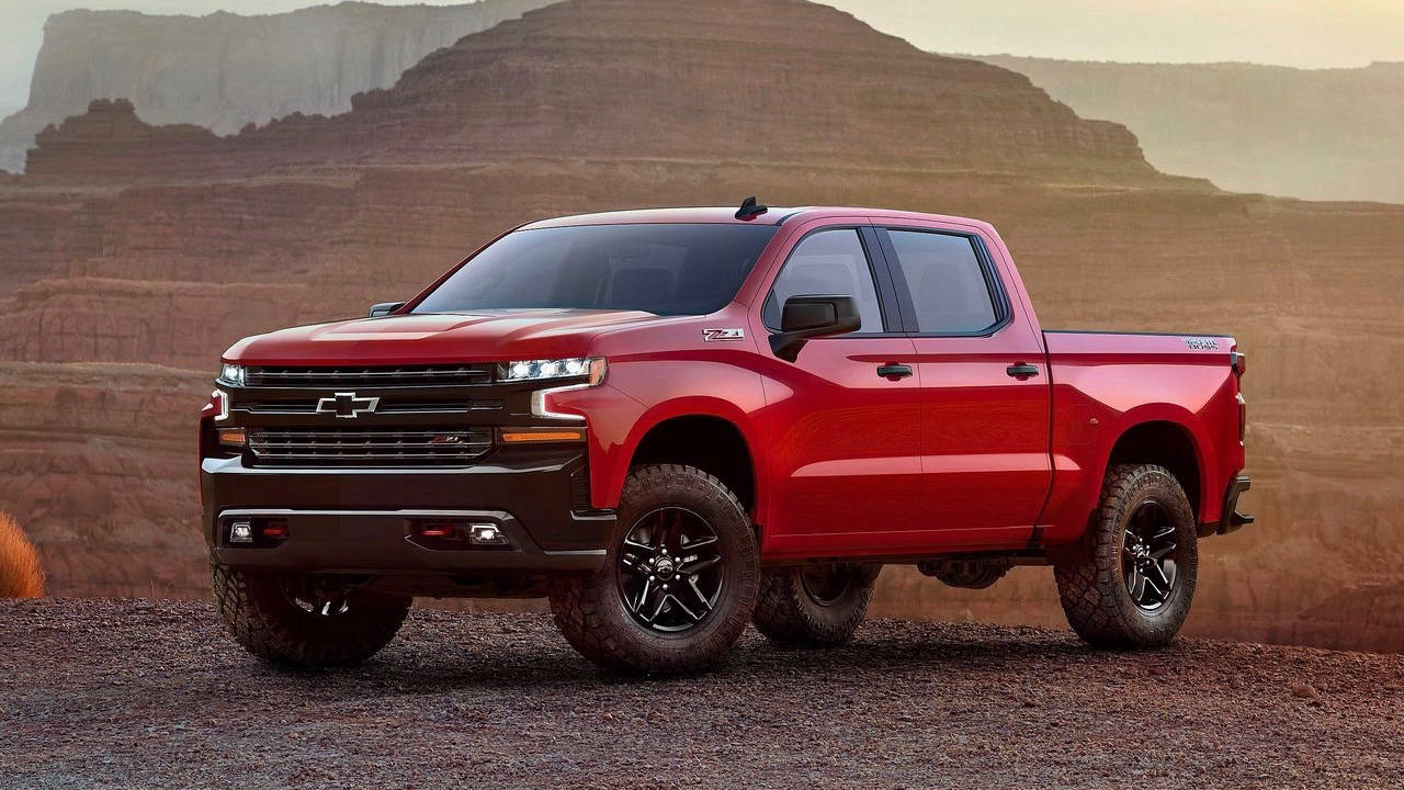 2019 Chevrolet Silverado red front