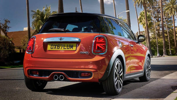 2019 MINI Cooper S orange rear