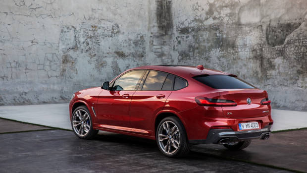 2019 BMW X4 M40i red rear 3/4