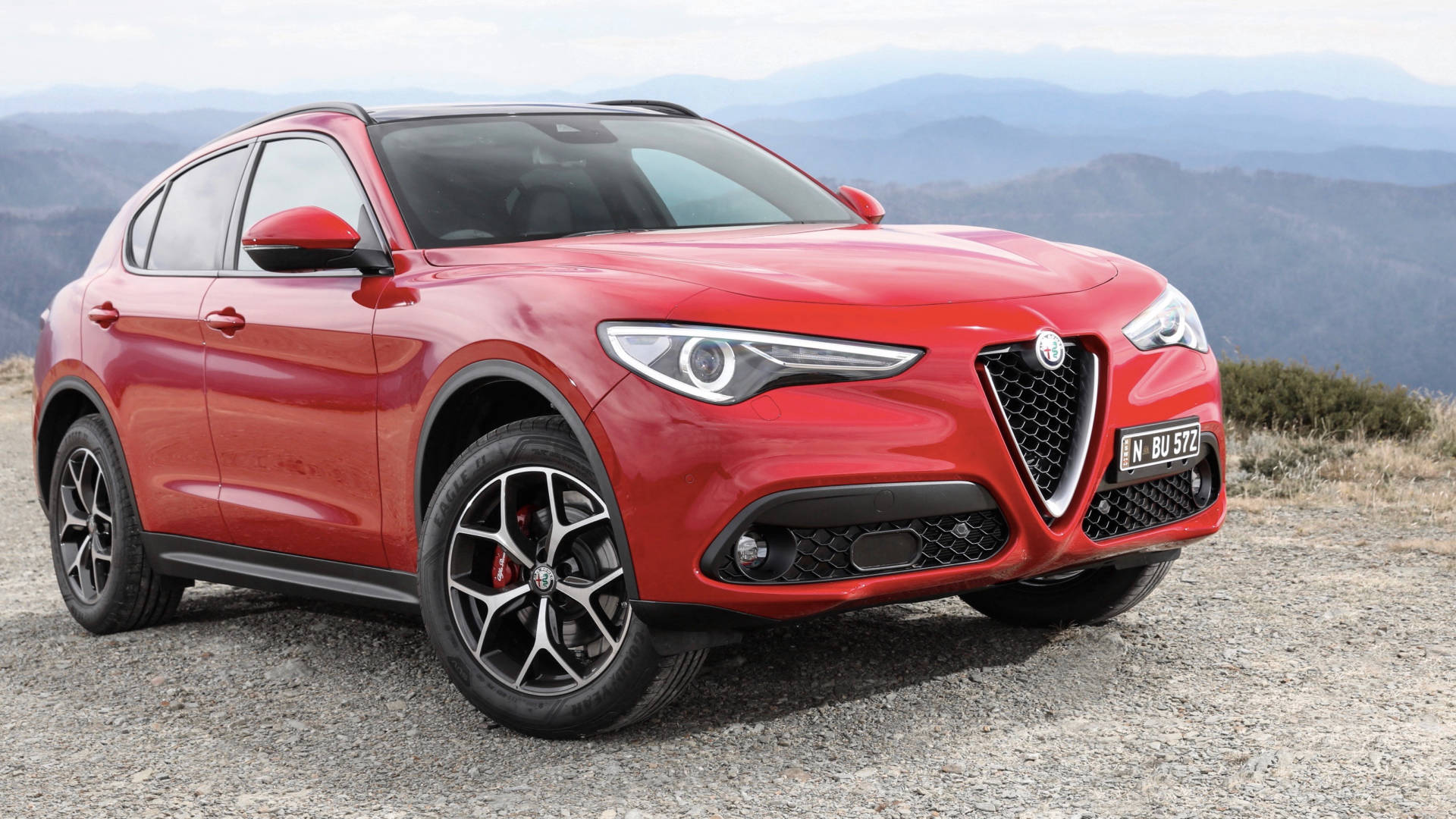 Alfa Romeo Stelvio Reviews & News - Chasing Cars