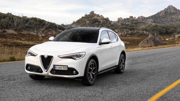 2018 Alfa Romeo Stelvio First Edition white front 3/4