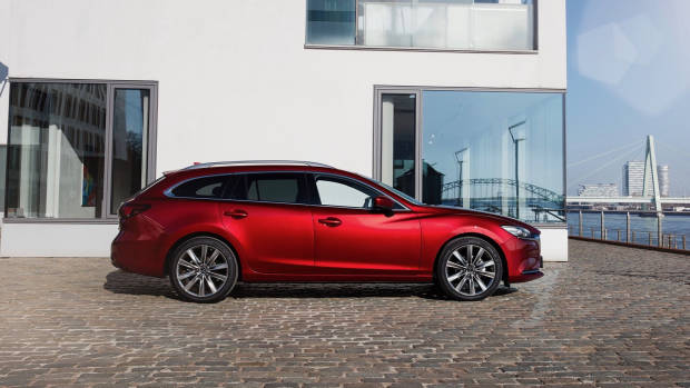 2018 Mazda 6 wagon side