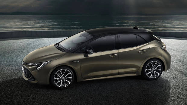 2018 Toyota Corolla side