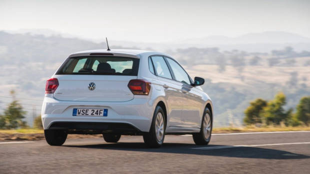 2018 Volkswagen Golf Review 70TSI Pure White Rear End