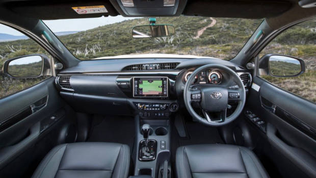 2018 Toyota HiLux Rugged X Review Front End