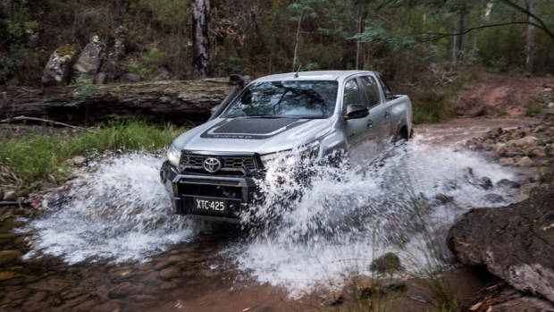 2018 Toyota HiLux Rugged X Review Off Road