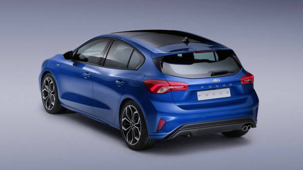 2019 Ford Focus ST-Line blue rear 3/4
