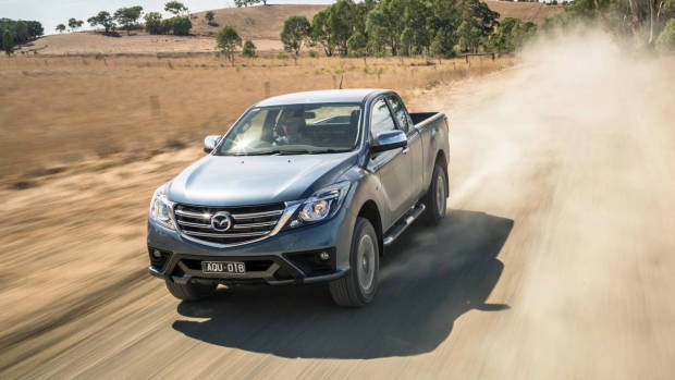 2018 Mazda BT-50 XTR freestyle cab front 3/4