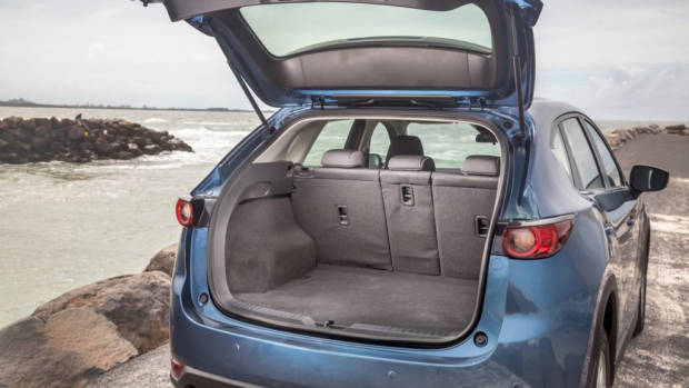 2018 Mazda CX-5 Touring review boot