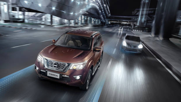 2018 Nissan Terra front